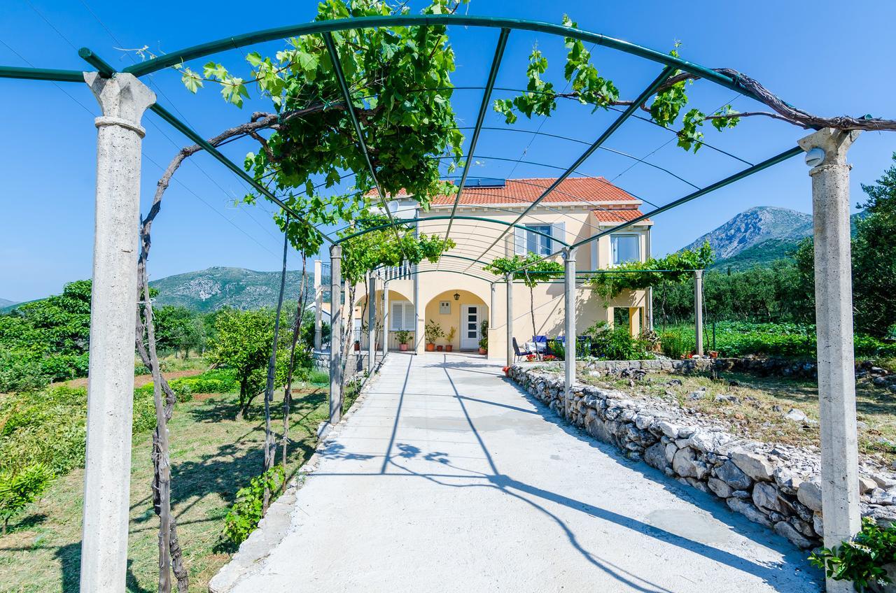 Apartment & Rooms Mazdin Banići Esterno foto